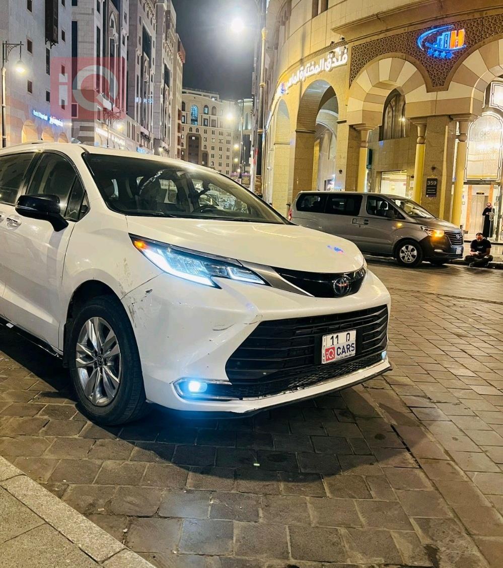 تويوتا سيينا